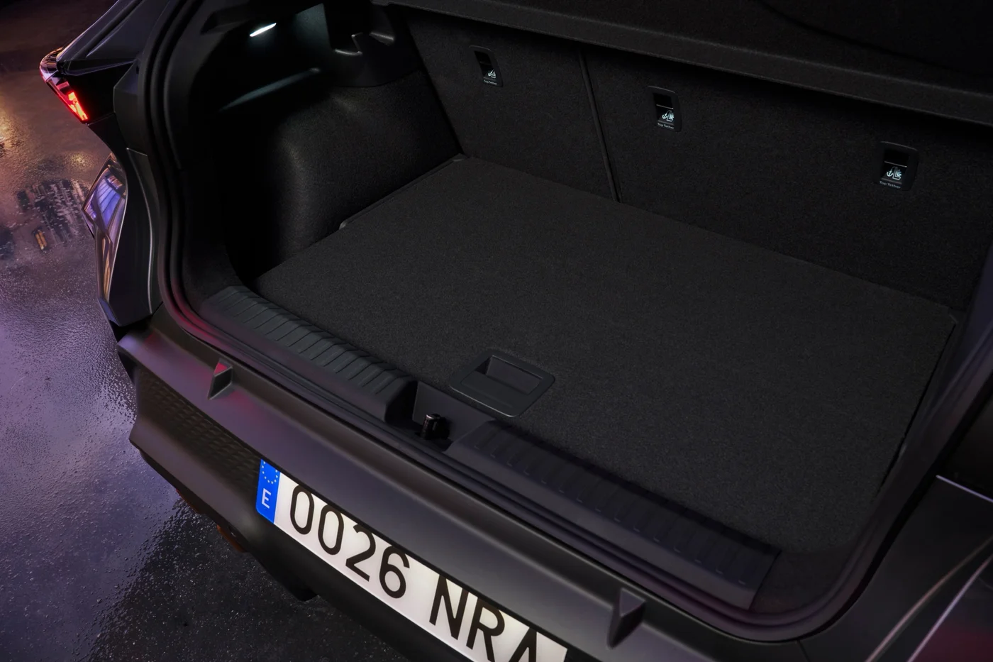 Cupra Raval boot