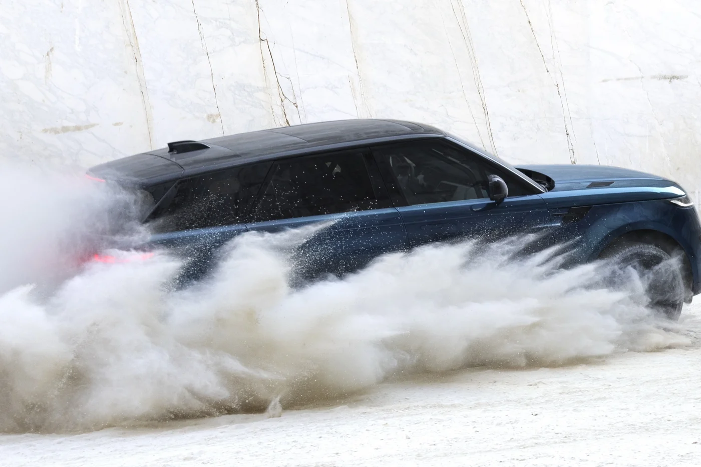 Range Rover Sport Electric driving through marble dust