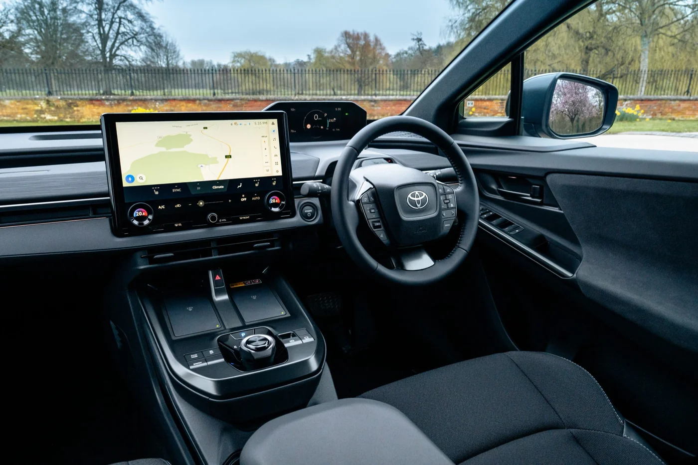 Toyota C-HR+ 7-inch digital driver display